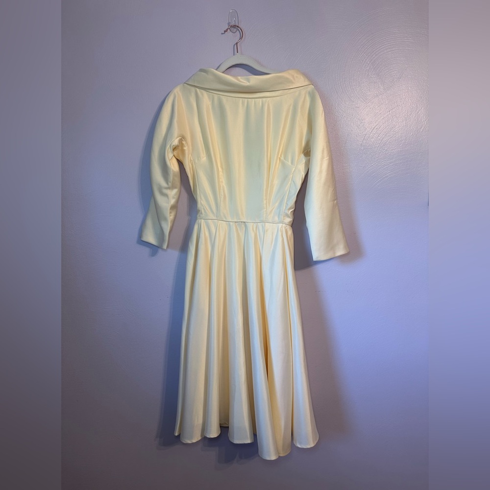 Unique Vintage Satin Boat Neck Cream Dress with Bow Back Size 2